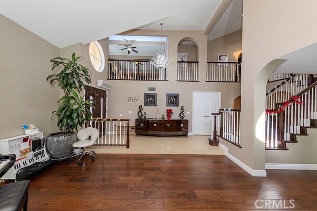 Detail Gallery Image 10 of 40 For 20475 via Infanta, Yorba Linda,  CA 92887 - 4 Beds | 3 Baths