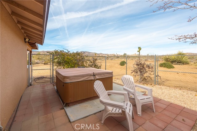 Detail Gallery Image 10 of 46 For 2310 Cottontail Rd, Pioneertown,  CA 92268 - 3 Beds | 3 Baths