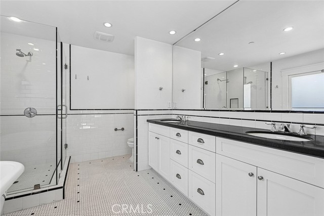 413 Emerald Street, Redondo Beach, California 90277, 3 Bedroom Bedrooms, 0 ,2 BathroomBathrooms,Residential,For Sale,Emerald,0,SB26185500 413 Emerald Street, Redondo Beach, California 90277, 3 Bedroom Bedrooms, 0 ,2 BathroomBathrooms,Residential,For Sale,Emerald,0,SB26185500