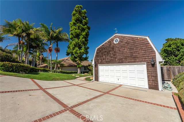 2113 Thorley Road, Palos Verdes Estates, California 90274, 4 Bedrooms Bedrooms, ,3 BathroomsBathrooms,Residential,Sold,Thorley,SB22191643