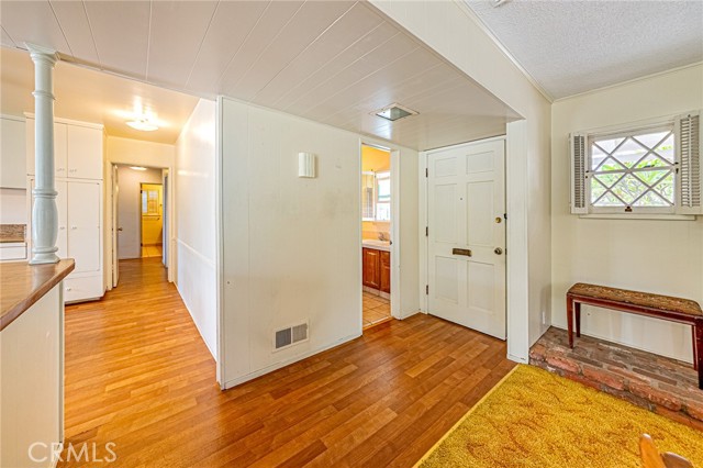 11511 Margie Lane, Garden Grove CA: https://media.crmls.org/medias/147c52f8-af63-4bde-9e6e-4bb9889d79c9.jpg