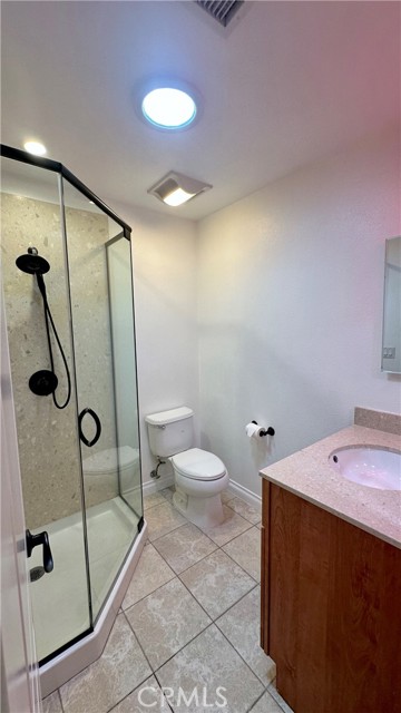 5433 Beeler Avenue, Woodland Hills CA: https://media.crmls.org/medias/147ded4e-fdd5-410f-8bf1-22ef23ca28b8.jpg