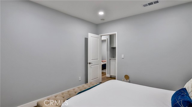 408 S Flower Street, Santa Ana CA: https://media.crmls.org/medias/147e8e85-ffb6-49d9-9064-23da165af532.jpg