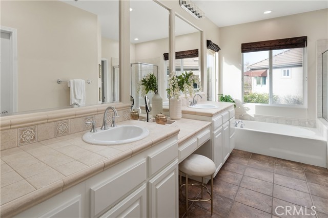 Detail Gallery Image 19 of 37 For 24125 Willowbrooke Ct, Valencia,  CA 91354 - 4 Beds | 3 Baths