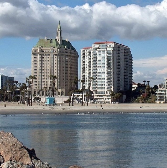 850 E Ocean Boulevard, Long Beach CA: https://media.crmls.org/medias/147ffc3d-8191-407b-ab01-986af1341a12.jpg