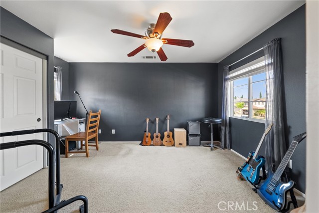 35579 Denver Circle, Winchester CA: https://media.crmls.org/medias/1480285e-de9b-44b9-a5f8-485c85c7a5c2.jpg