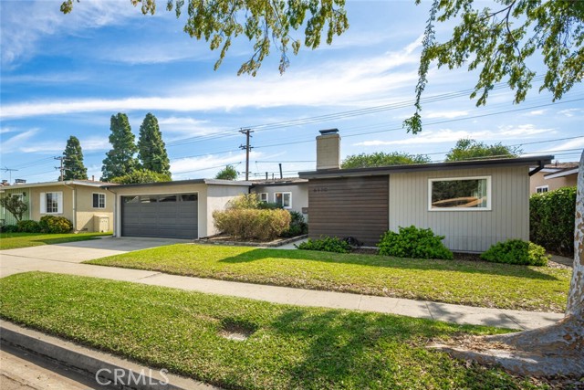 Detail Gallery Image 3 of 59 For 6110 E Walton St, Long Beach,  CA 90815 - 3 Beds | 2 Baths