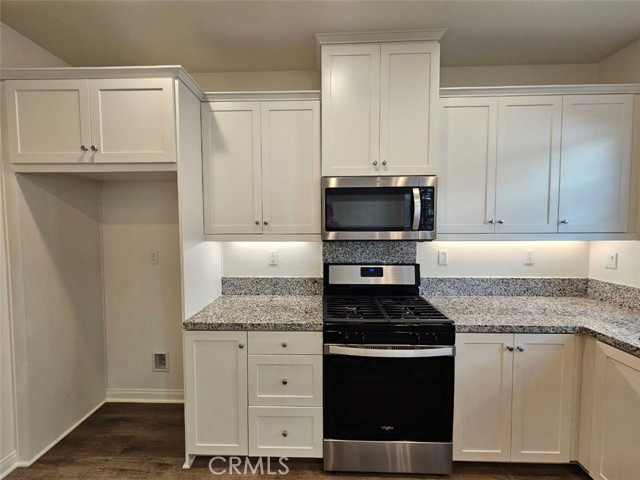 Detail Gallery Image 16 of 74 For 12316 Fruitwood Ln, Whittier,  CA 90602 - 3 Beds | 2/1 Baths