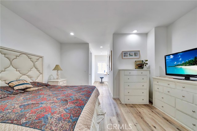 1101 N Maclay Avenue, San Fernando CA: https://media.crmls.org/medias/1480e3c3-00e8-477c-b2b0-3a4529bed5fa.jpg