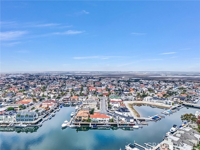 Detail Gallery Image 51 of 58 For 16412 Ardsley Cir, Huntington Beach,  CA 92649 - 4 Beds | 3/1 Baths