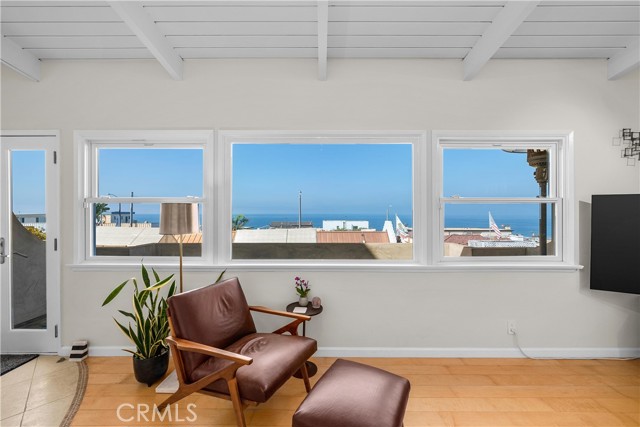 3605 Crest Drive, Manhattan Beach, California 90266, 2 Bedrooms Bedrooms, ,1 BathroomBathrooms,Residential,Sold,Crest,SB21199066