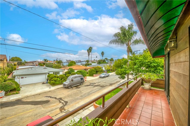 Detail Gallery Image 52 of 58 For 1113 Steinhart Ave, Redondo Beach,  CA 90278 - 3 Beds | 3 Baths