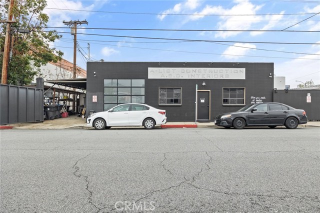 2110 Kenmere Avenue photo 1
