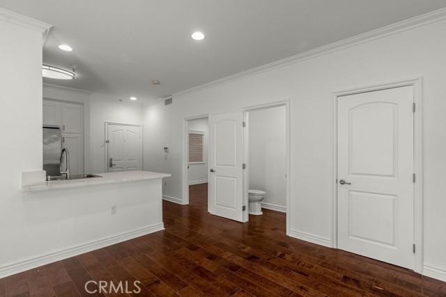 Detail Gallery Image 21 of 61 For 11504 Moorpark St #103,  Studio City,  CA 91602 - 3 Beds | 2/1 Baths