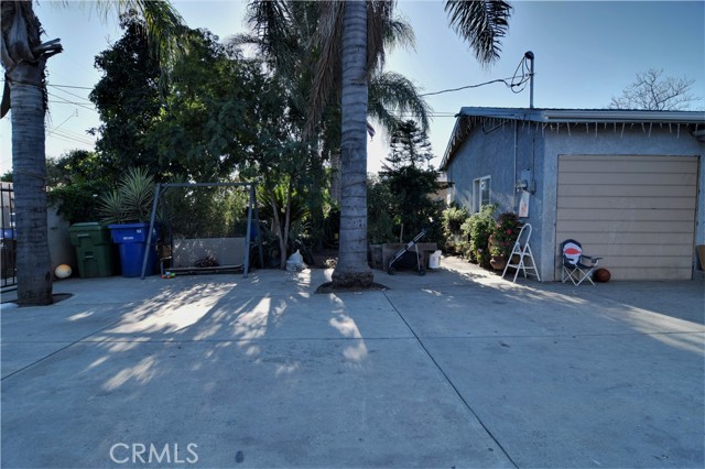 Detail Gallery Image 5 of 28 For 14807 Oro Grande, Sylmar,  CA 91342 - 5 Beds | 3 Baths