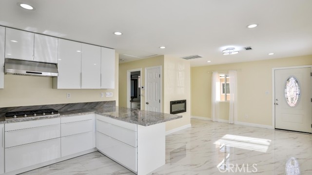 Detail Gallery Image 47 of 55 For 2306 Laird St, Santa Ana,  CA 92706 - 6 Beds | 5 Baths