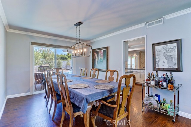 25701 Minoa Drive, Mission Viejo CA: https://media.crmls.org/medias/1485a583-40de-440e-b24b-40bc4ccef5a5.jpg