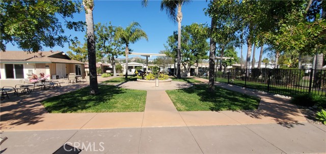 Detail Gallery Image 9 of 33 For 195 Tierra Rejada #29,  Simi Valley,  CA 93065 - 2 Beds | 2 Baths