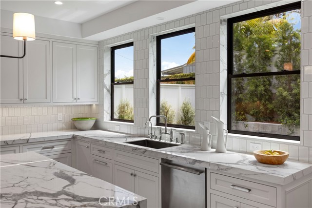 1212 Magnolia Avenue, Manhattan Beach, California 90266, 5 Bedrooms Bedrooms, 0 ,5 BathroomsBathrooms,Residential,For Sale,Magnolia,0,SB26127683