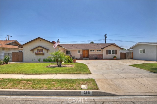 1255 E 25th Street, San Bernardino CA: https://media.crmls.org/medias/14877373-abc9-4e8a-a1f0-961dca425f3f.jpg