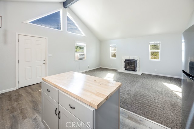 Detail Gallery Image 5 of 21 For 15692 Armstrong St, Middletown,  CA 95461 - 2 Beds | 1 Baths