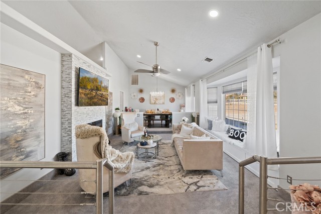 9925 Sierra Vista Road, Phelan CA: https://media.crmls.org/medias/14886e9e-e30e-457a-bfca-0ebfe83d3d28.jpg