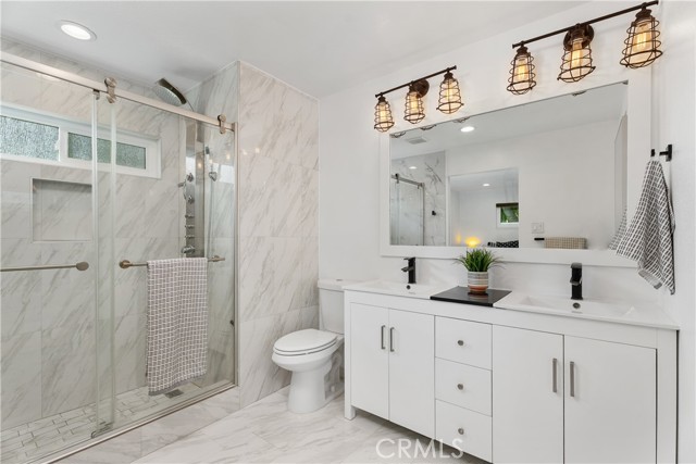 Detail Gallery Image 25 of 31 For 3109 Barbados Pl, Costa Mesa,  CA 92626 - 4 Beds | 2 Baths