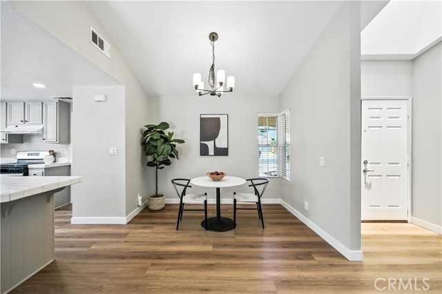Detail Gallery Image 14 of 45 For 2229 Garland Way, Hemet,  CA 92545 - 3 Beds | 2 Baths