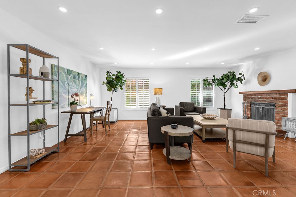 MLS #IG25224988 image #18