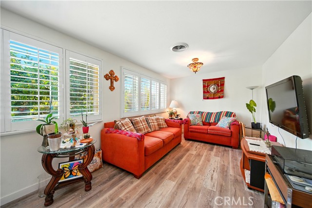 17934 E Newburgh Street, Azusa CA: https://media.crmls.org/medias/148a9819-190c-48c4-aee2-cf82f126fc94.jpg