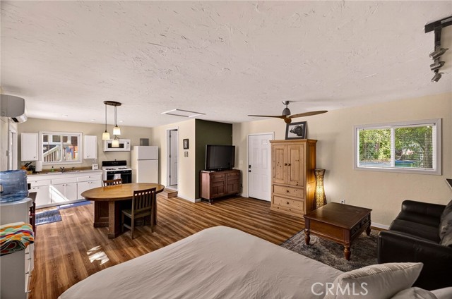 Detail Gallery Image 33 of 42 For 1050 Esplanade, Chico,  CA 95926 - – Beds | – Baths