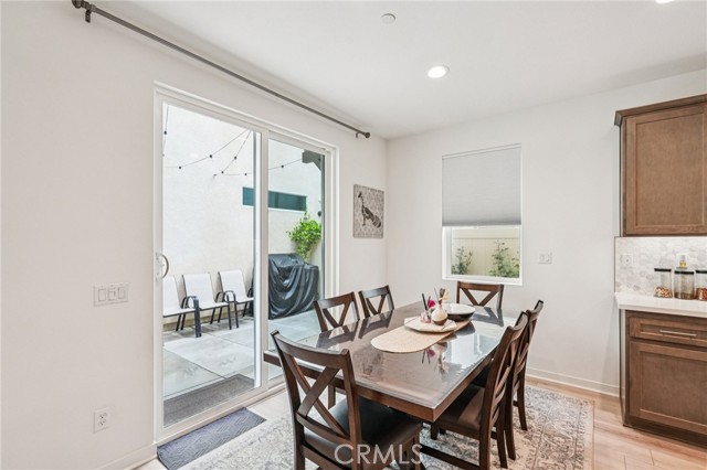 Detail Gallery Image 4 of 38 For 32691 Brunello Way, Temecula,  CA 92591 - 4 Beds | 3 Baths