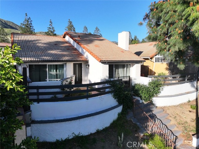 Detail Gallery Image 2 of 32 For 15931 Foothill, –,  CA 91342 - 3 Beds | 2 Baths