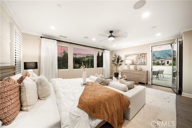 142 Salt spg, Irvine CA: https://media.crmls.org/medias/148bdc72-0b3a-4852-b2f6-95a56d52b96c.jpg