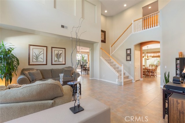 Detail Gallery Image 9 of 58 For 4515 Garden City, Corona,  CA 92883 - 5 Beds | 3 Baths