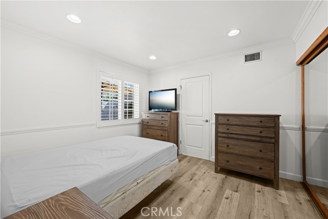 Detail Gallery Image 33 of 41 For 2102 N Eastwood Ave, Santa Ana,  CA 92705 - 3 Beds | 2 Baths