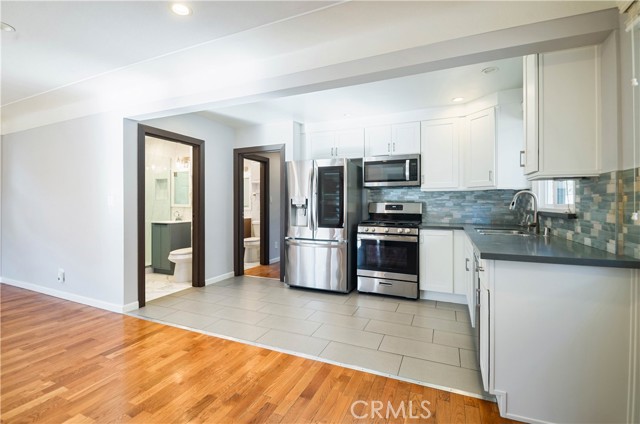 Detail Gallery Image 7 of 26 For 721 E Elmwood, Burbank,  CA 91501 - 3 Beds | 2 Baths