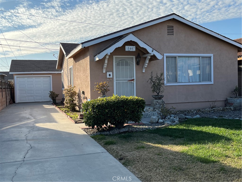 18407 Grayland Avenue