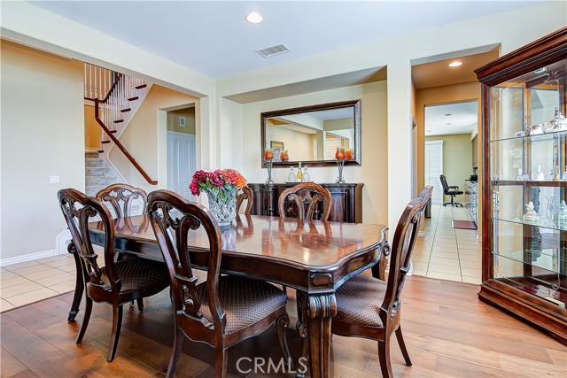 Detail Gallery Image 10 of 60 For 13033 Ridge Route Road, Riverside,  CA 92503 - 5 Beds | 4/1 Baths