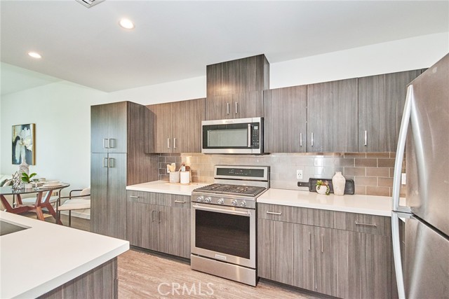 Detail Gallery Image 5 of 59 For 4140 Glencoe Ave #406,  Marina Del Rey,  CA 90292 - 2 Beds | 2 Baths