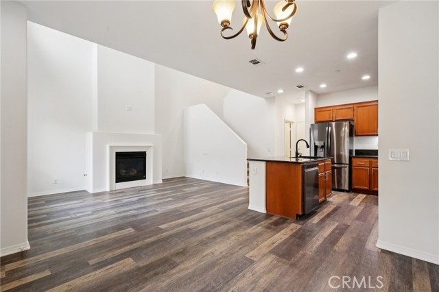 Detail Gallery Image 5 of 30 For 337 Mountain Holly, Orange,  CA 92865 - 2 Beds | 2/1 Baths