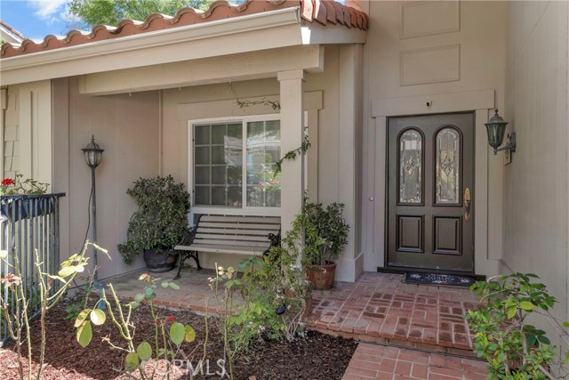 Detail Gallery Image 6 of 33 For 11728 Doral Ave, Porter Ranch,  CA 91326 - 4 Beds | 2 Baths