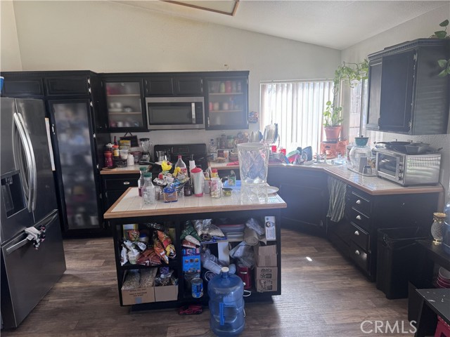 Detail Gallery Image 3 of 11 For 13230 Brant, Victorville,  CA 92392 - 4 Beds | 2 Baths