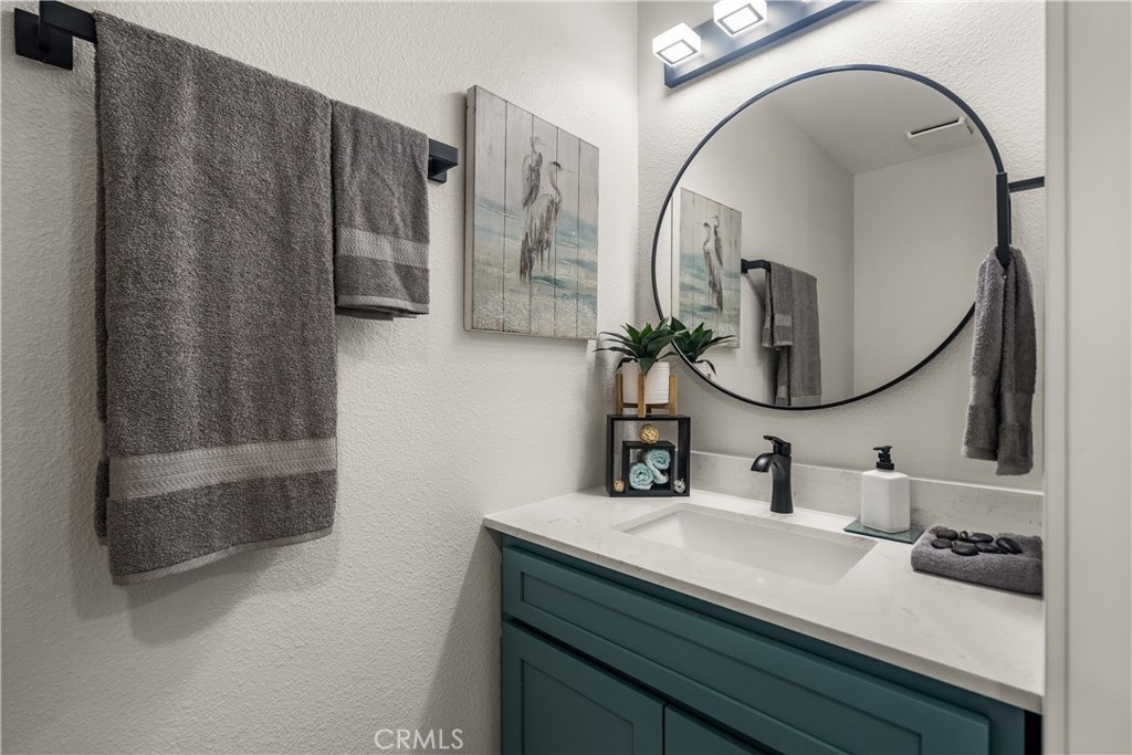 https://media.crmls.org/medias/149010b1-feec-49b9-9b16-231c7f44f339.jpg?preset=X-Large