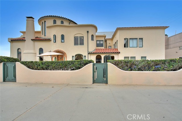 Detail Gallery Image 1 of 35 For 1602 the Strand, Hermosa Beach,  CA 90254 - 4 Beds | 5 Baths