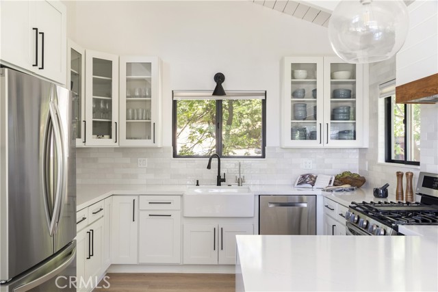 27792 West Shore Road, Lake Arrowhead CA: https://media.crmls.org/medias/149073d2-cd73-43e5-8dc5-6515032ef99e.jpg