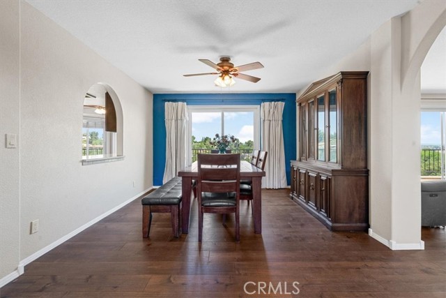 2322 Almond Springs Drive, Paso Robles CA: https://media.crmls.org/medias/1491919f-5dad-43a4-bae3-99b9ca42689d.jpg