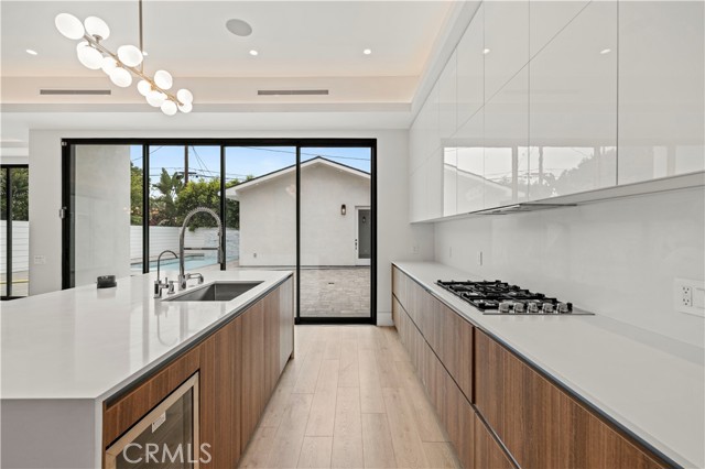 Detail Gallery Image 35 of 75 For 4532 Katherine, Sherman Oaks,  CA 91423 - 6 Beds | 6/1 Baths