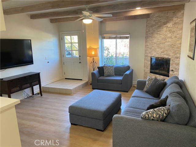 322 1/2 Jasmine Avenue, Corona Del Mar (newport Beach), California 92625, 2 Bedrooms Bedrooms, ,2 BathroomsBathrooms,Residential Lease,For Rent,322 1/2 Jasmine Avenue,CRNP24175527