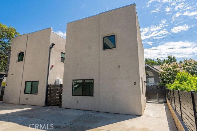 2155 Glenada Avenue, Montrose CA: https://media.crmls.org/medias/1492e5a7-917a-4f0a-8130-1cd74e72b664.jpg
